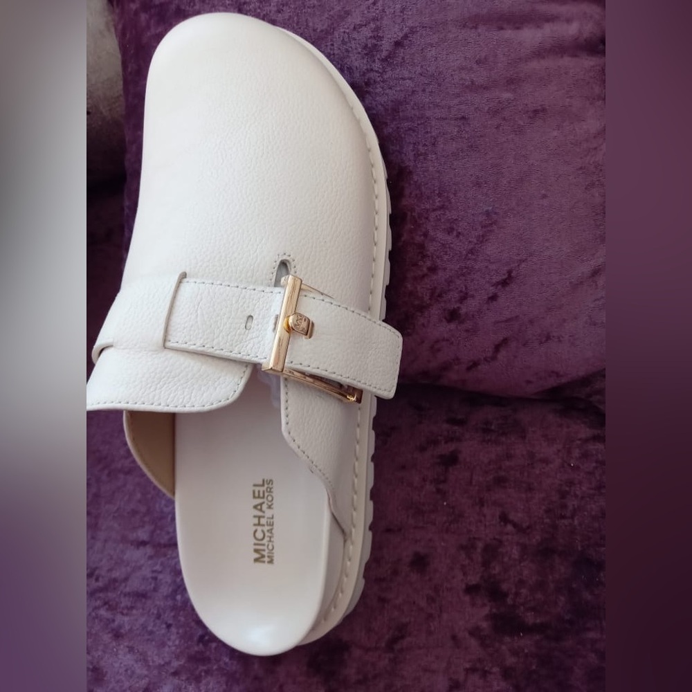 Very comfortable and brand new
